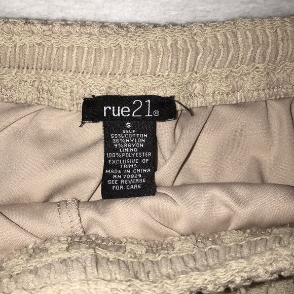 Rue 21 Tan, Flowy shorts - Picture 3 of 3